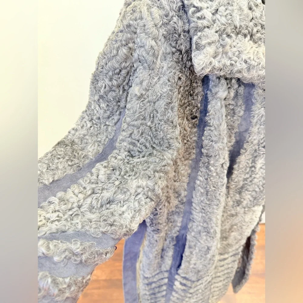 Vintage gray ASTRAKHAN LAMB sheep & Suede coat Jacket with chevron pattern strip - Picture 6 of 16